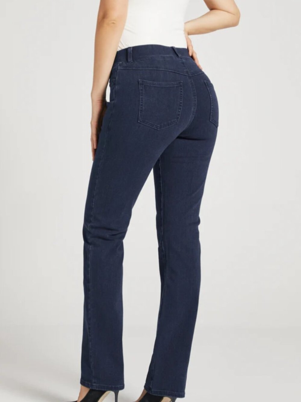 New Betabrand Straight Leg 4 Pocket Yoga Denim Jeans Small Petite Indigo - Picture 2 of 5
